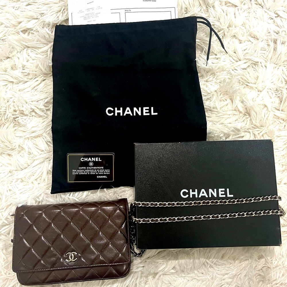 CHANEL BROWN WALLET ON CHAIN lambskin